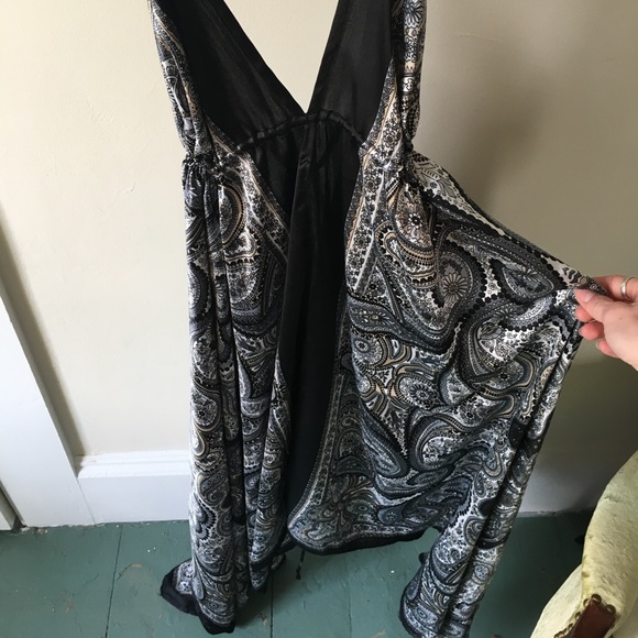 Silky Summer Boho Dress - Picture 3 of 5